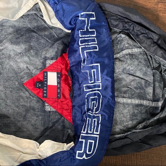 Vintage Tommy Hilfiger windbreaker - Picture 5 of 7